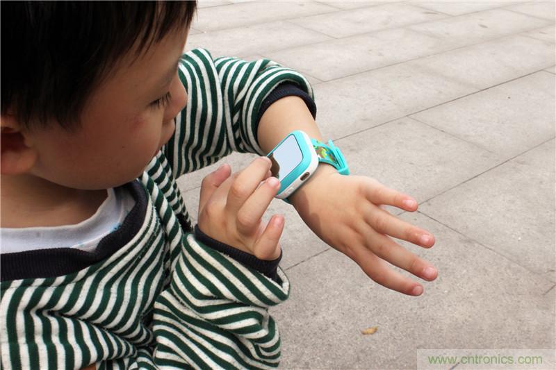 別讓《失孤》重演，360兒童手表幫你定住家中小頑童！