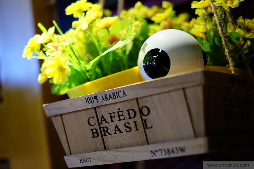 造型神似BB8，讓照片翻滾起來&mdash;&mdash;暴風(fēng)魔眼