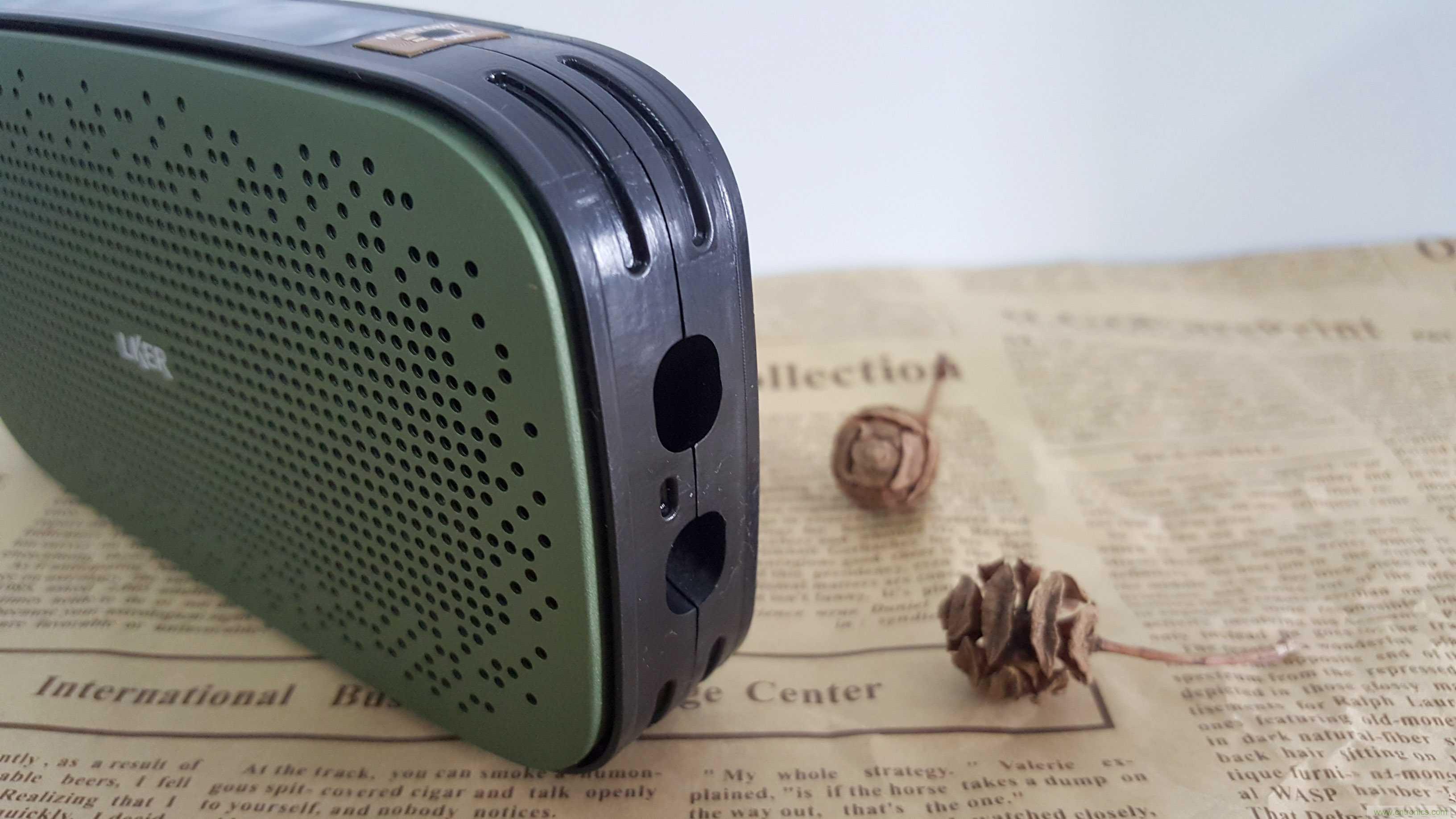 搞怪&ldquo;美人魚(yú)&rdquo;盡享靈克藍(lán)牙音箱的天籟之音！