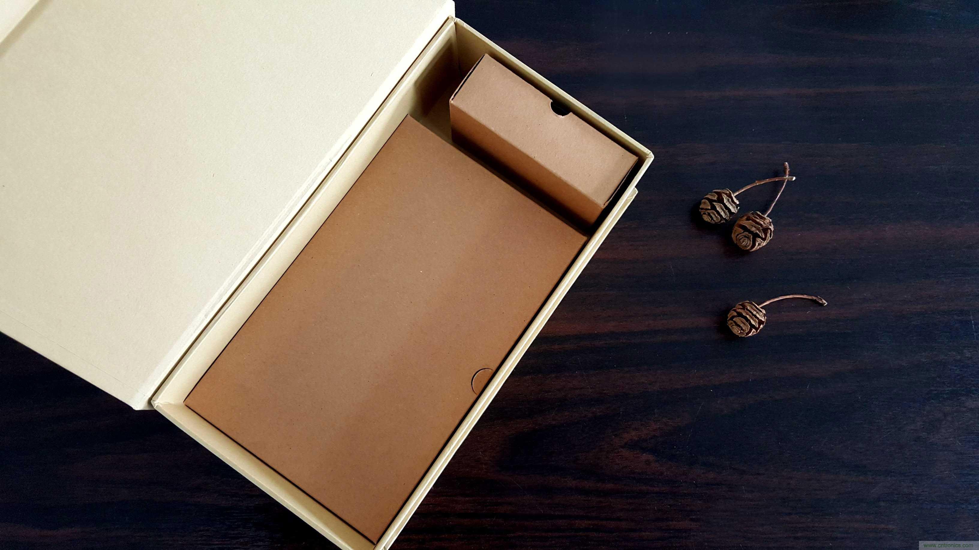 搞怪&ldquo;美人魚(yú)&rdquo;盡享靈克藍(lán)牙音箱的天籟之音！