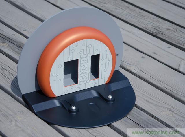 智能導(dǎo)航掃地機(jī)器人，以內(nèi)更靠譜！