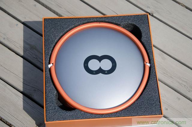 智能導(dǎo)航掃地機(jī)器人，以內(nèi)更靠譜！