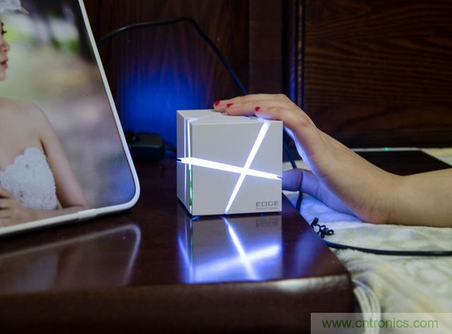 洛斐創(chuàng)意藍(lán)牙音箱，光與建筑點綴生活