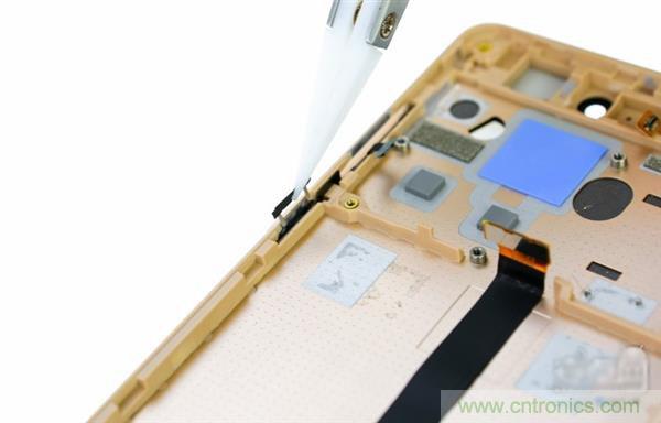 小米手機(jī)4S超詳細(xì)拆解:內(nèi)外硬件大升級(jí)