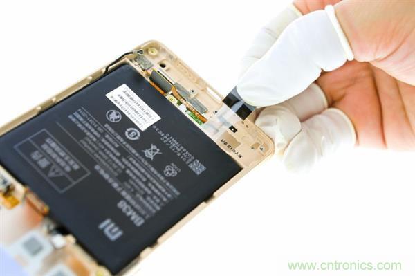 小米手機(jī)4S超詳細(xì)拆解:內(nèi)外硬件大升級(jí)