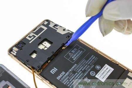 小米手機(jī)4S超詳細(xì)拆解:內(nèi)外硬件大升級(jí)