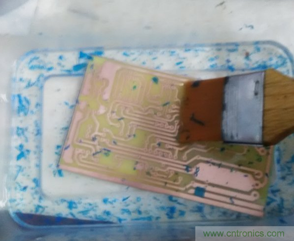 嘗試了四次PCB制作， 最后一發(fā)算是成功了