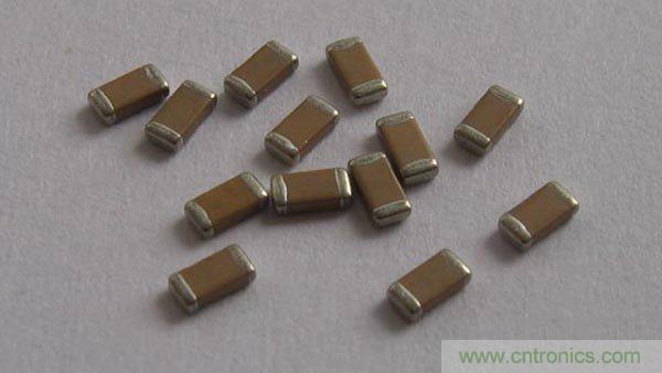 在電源電路和信號(hào)電路中電容有何用處？