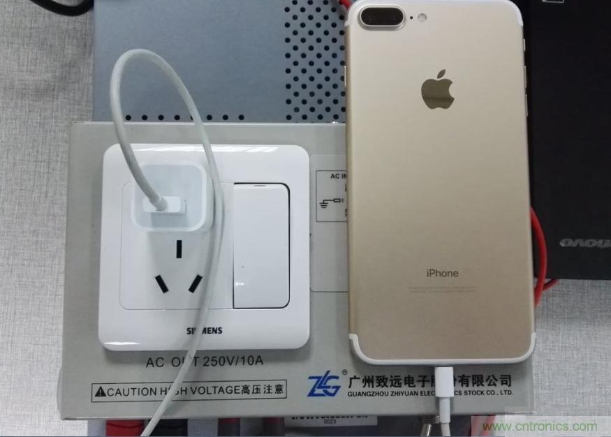 &ldquo;瘋7&rdquo;手機(jī)充電實(shí)測(cè)：為何沿用傳統(tǒng)充電模式？