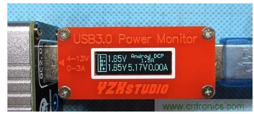 開(kāi)機(jī)通電，插手機(jī)之前