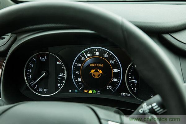 親測(cè)：從ADAS到自動(dòng)駕駛，不同品牌上路表現(xiàn)對(duì)比