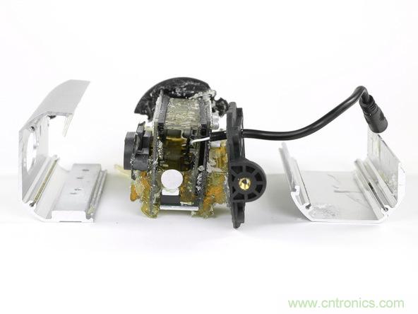 從電池到傳感器，完整拆解小米智能自行車