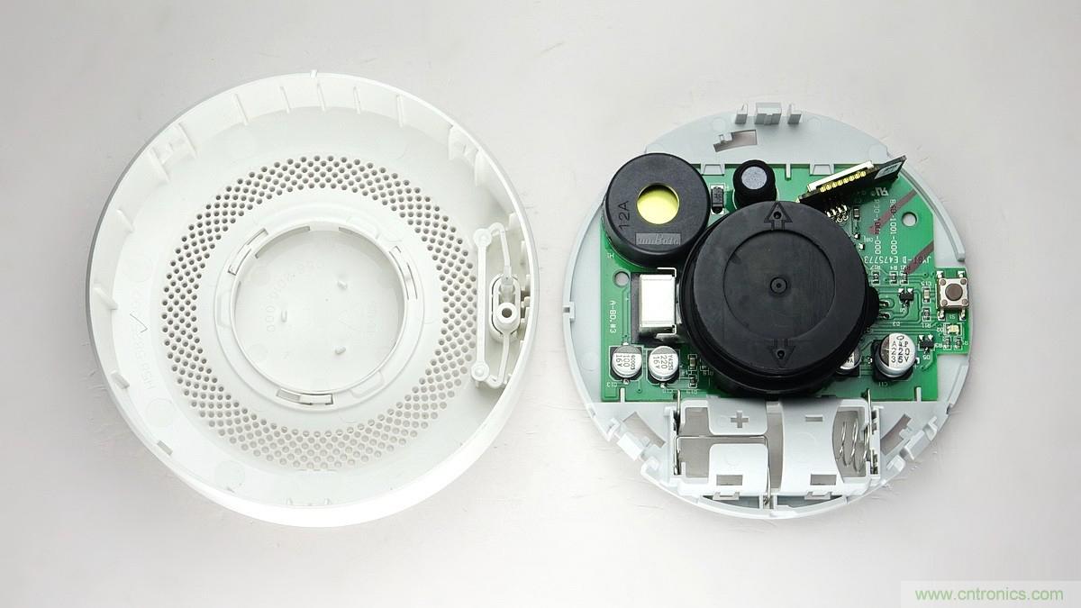小米煙霧報(bào)警器拆解：一顆電池可用五年是如何做到的？