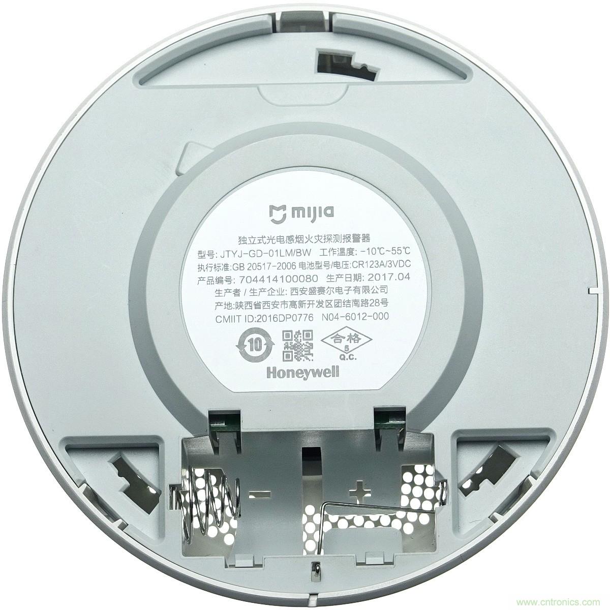 小米煙霧報(bào)警器拆解：一顆電池可用五年是如何做到的？