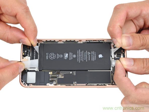 iPhone 8首拆：無線充電版本的iPhone 7？