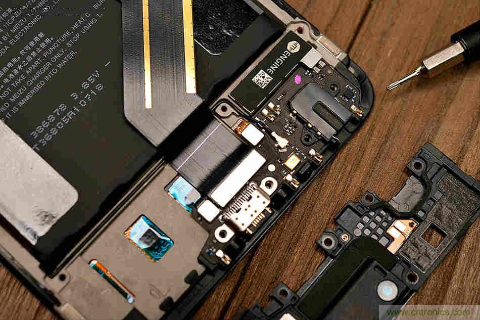 拆解魅族15 Plus：玩轉(zhuǎn)了新概念，但其工藝究竟如何？