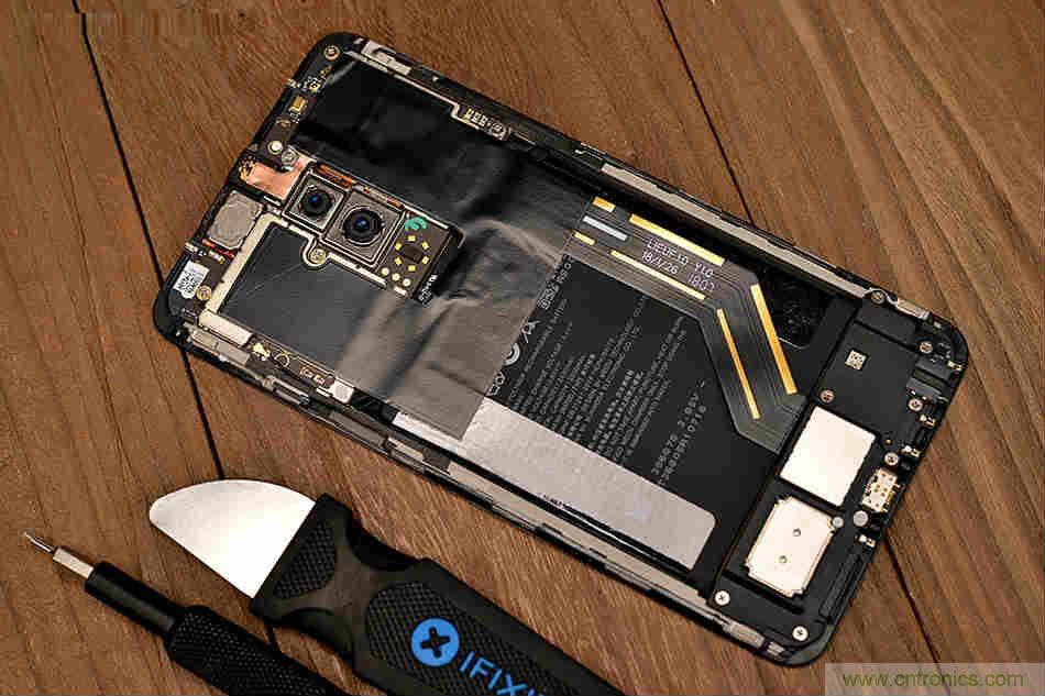 拆解魅族15 Plus：玩轉(zhuǎn)了新概念，但其工藝究竟如何？