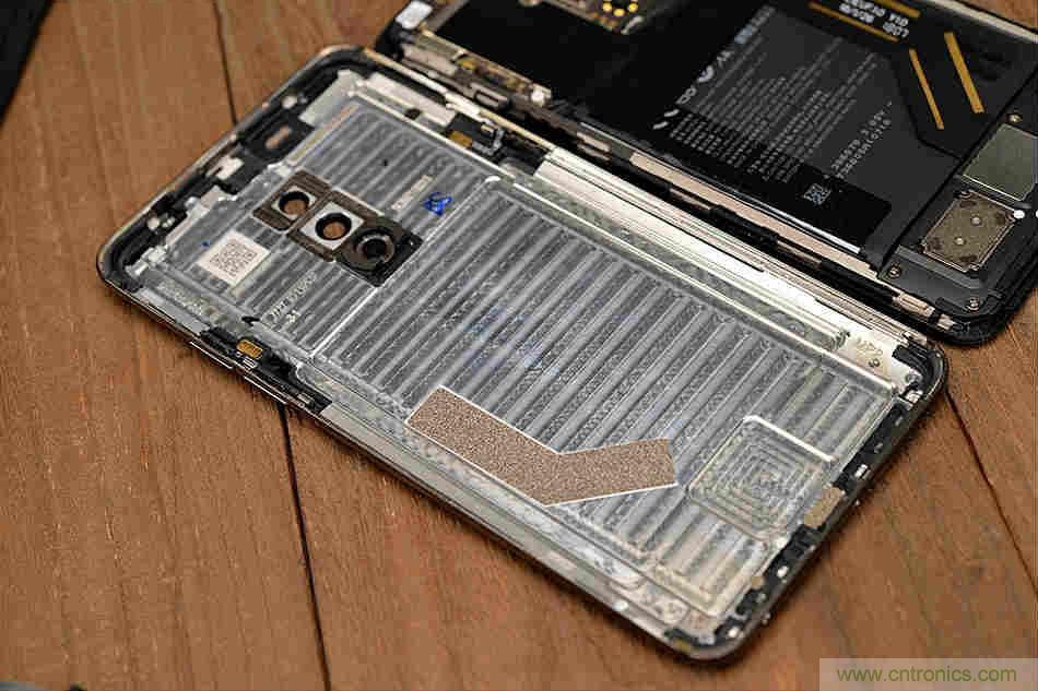 拆解魅族15 Plus：玩轉(zhuǎn)了新概念，但其工藝究竟如何？