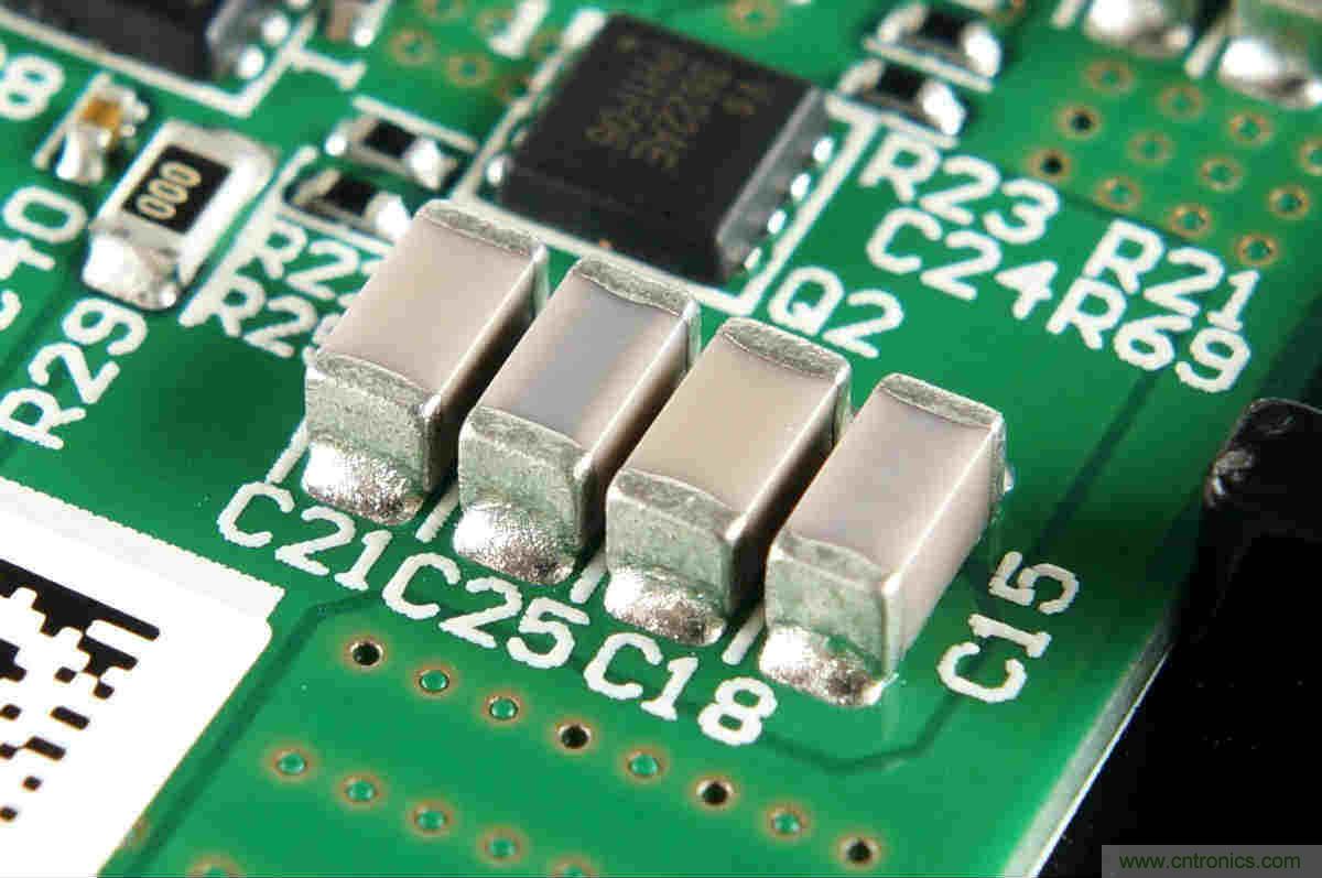 拆解對(duì)比：系出同門，小米、紫米無(wú)線充電器的差別有多大？