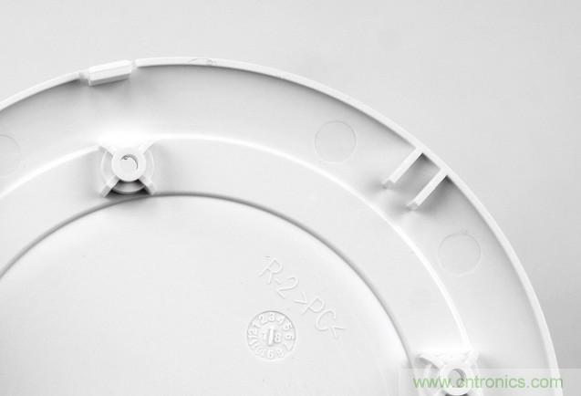 拆解對(duì)比：系出同門，小米、紫米無(wú)線充電器的差別有多大？