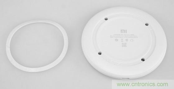 拆解對(duì)比：系出同門，小米、紫米無(wú)線充電器的差別有多大？