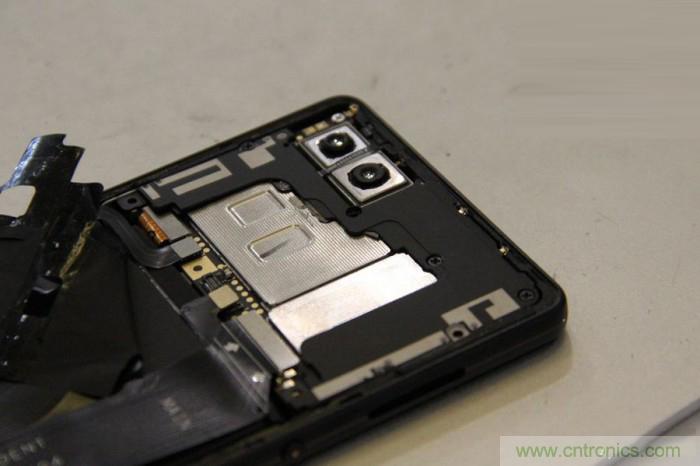 堅(jiān)果R1拆解：內(nèi)部設(shè)計究竟如何？