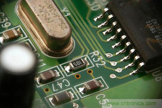 淺談晶體晶振區(qū)別、應(yīng)用范圍及用法