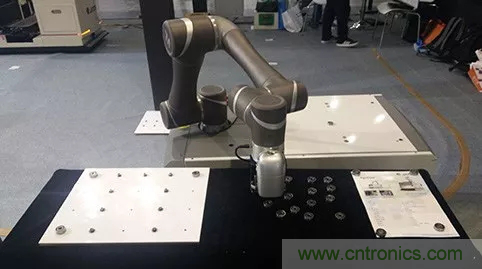 &ldquo;互聯(lián)網(wǎng)+&rdquo;博覽會&mdash;助力智能機(jī)器人發(fā)展，實現(xiàn)智能制造