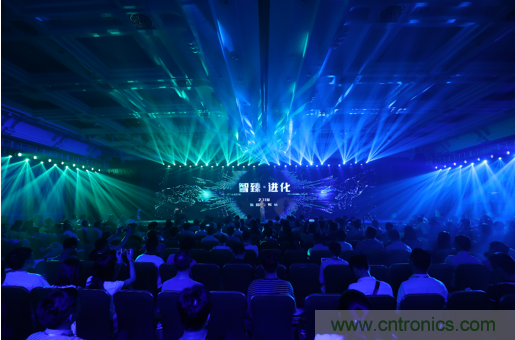 打破認知！ITOO EDGE 5革命性智能中控上市在即，智能引擎如何為住宅注入智能化動力