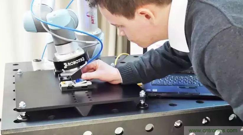 力傳感器在機器人哪些應(yīng)用中，可以完爆視覺系統(tǒng)？