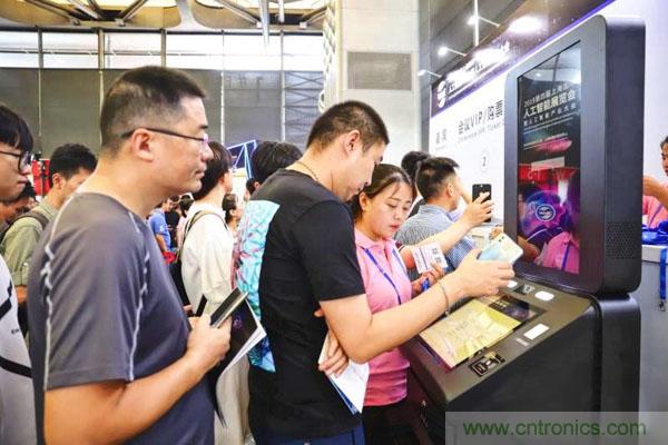 明年再見！&ldquo;WAIE 2019第四屆上海國際人工智能展覽會暨人工智能產(chǎn)業(yè)大會&rdquo;完美落幕！