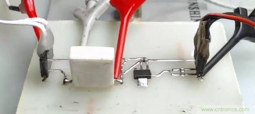 不錯(cuò)的學(xué)習(xí)貼，低壓差降壓穩(wěn)壓電路設(shè)計(jì)