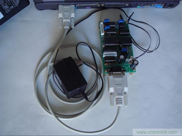 如何使用數(shù)模轉(zhuǎn)換器？