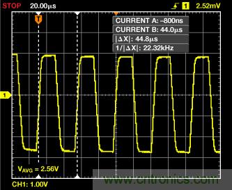 ADuC7026提供可編程電壓，用于評估多電源系統(tǒng)
