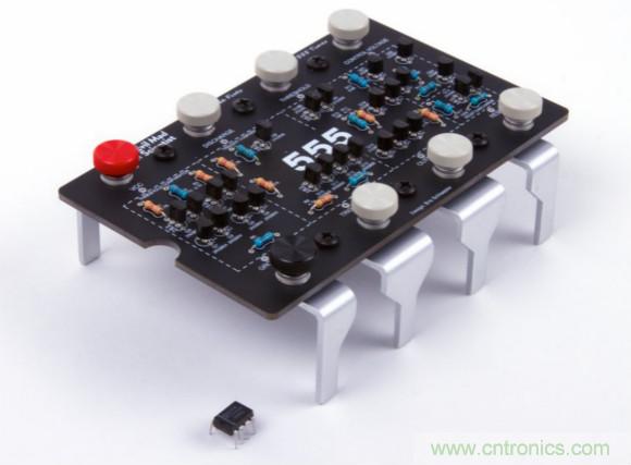 555定時(shí)器是如何被發(fā)明的？