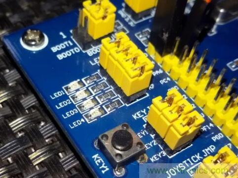 如何最好地計(jì)算DAC的信號(hào)鏈誤差預(yù)算？