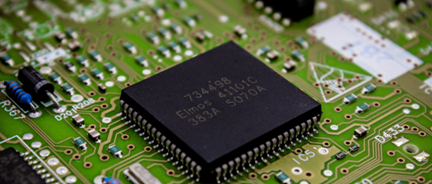 異構集成推動面板制程設備（驅(qū)動器）的改變